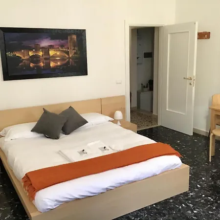 Apartment A Due Passi Da Giulietta-casa Capuleti Verona